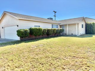 930 Palomino St, Manteca, CA 95336