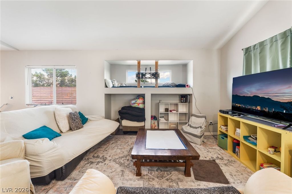 5348 Reardon Court, North Las Vegas, NV 89031 — photo 4