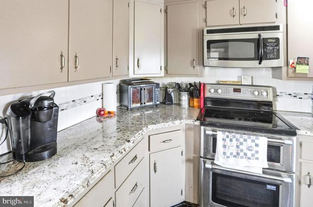 1212 E PHILADELPHIA AVE, Gilbertsville, PA 19525