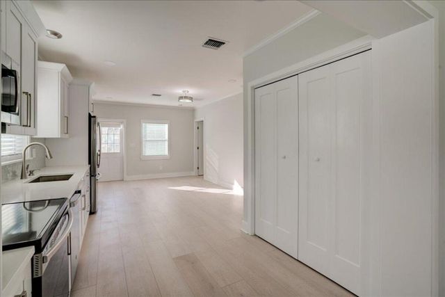 320 NW 6th Avenue, Delray Beach, FL 33444