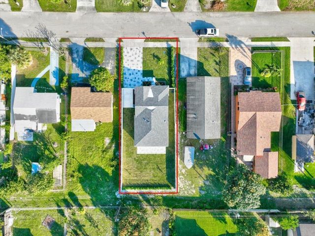 320 NW 6th Avenue, Delray Beach, FL 33444