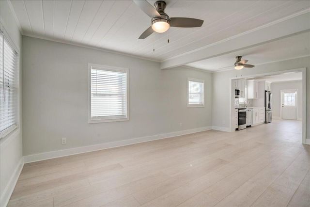 320 NW 6th Avenue, Delray Beach, FL 33444