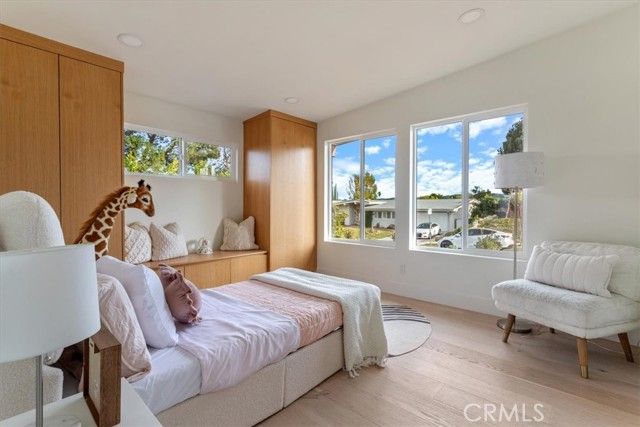 23755 Clarendon, Woodland Hills (los Angeles), CA 91367