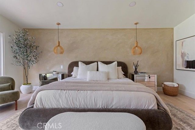 23755 Clarendon, Woodland Hills (los Angeles), CA 91367