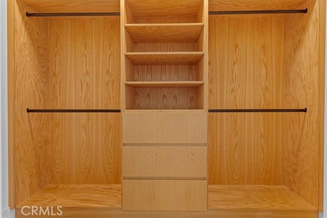 23755 Clarendon, Woodland Hills (los Angeles), CA 91367