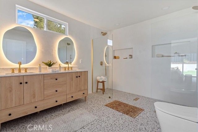 23755 Clarendon, Woodland Hills (los Angeles), CA 91367