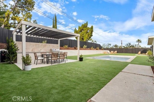 23755 Clarendon, Woodland Hills (los Angeles), CA 91367