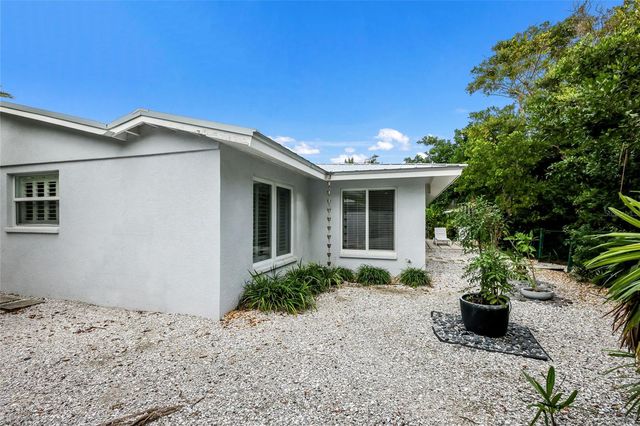 413 POINSETTIA ROAD, Anna Maria, FL 34216