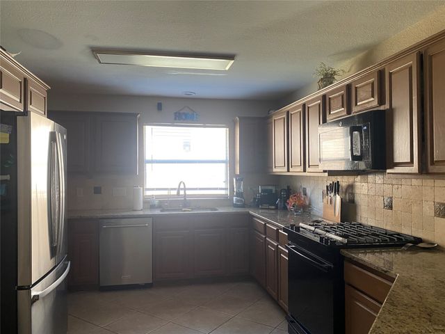 1230 Donegal Lane, Garland, TX 75044