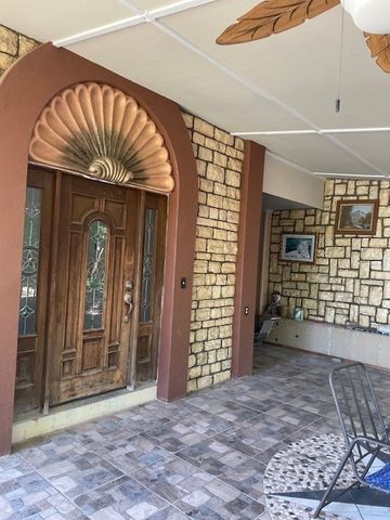 3915 Mather Court, Dallas, TX 75211