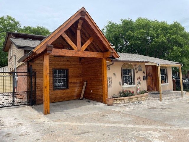 3915 Mather Court, Dallas, TX 75211
