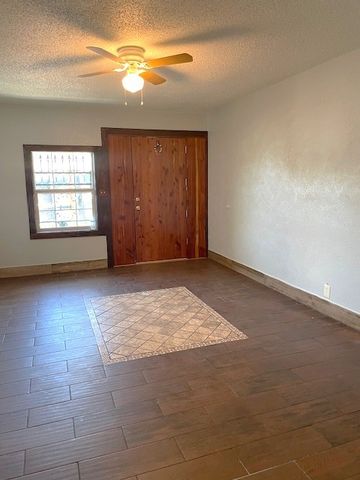3915 Mather Court, Dallas, TX 75211