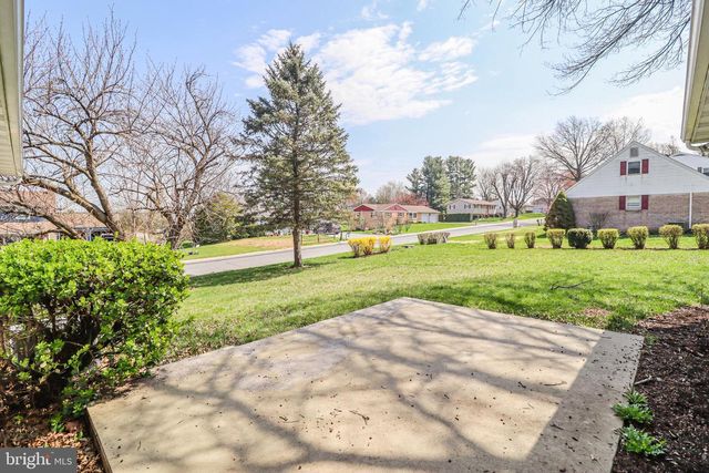 426 EDGEWOOD DR, Lebanon, PA 17042