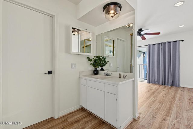 3623 Summershore Lane, Westlake Village, CA 91361