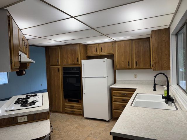 1808 Live Oak, Douglas Flat, CA 95251