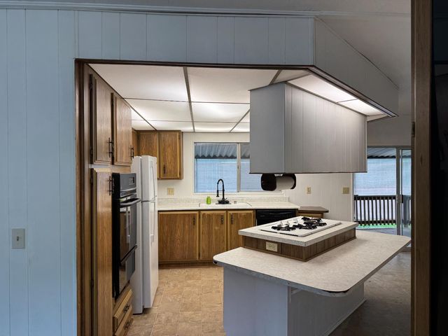 1808 Live Oak, Douglas Flat, CA 95251