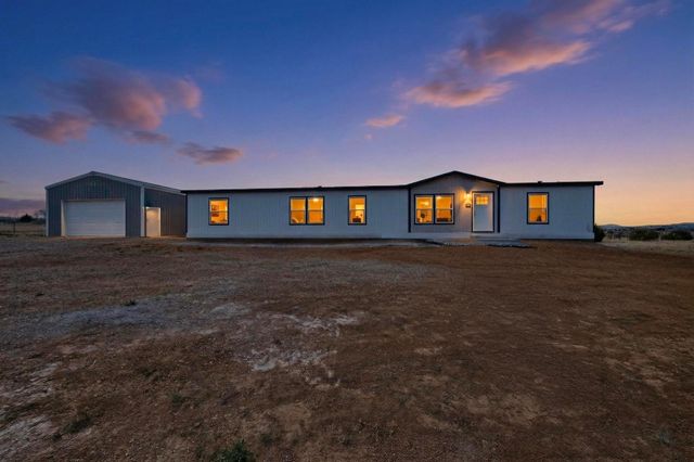 17 Corte Agave, Edgewood, NM 87015