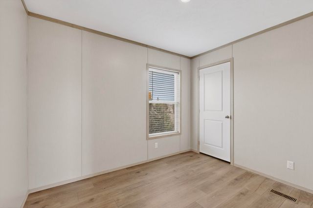 17 Corte Agave, Edgewood, NM 87015