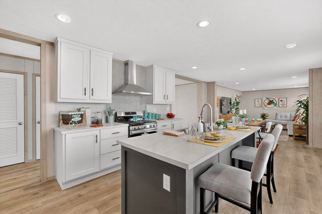 17 Corte Agave, Edgewood, NM 87015