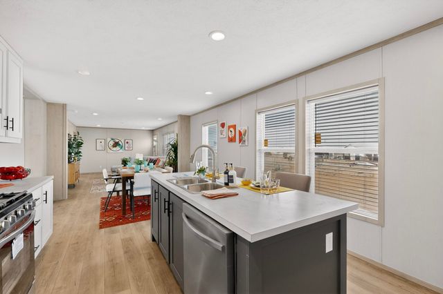 17 Corte Agave, Edgewood, NM 87015