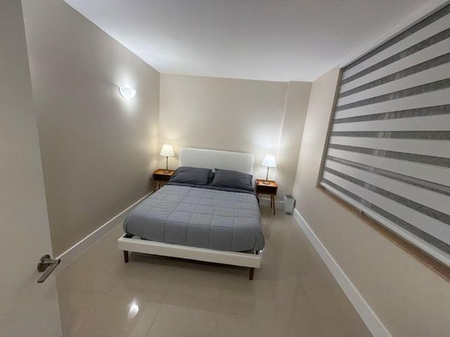 3725 S Ocean Drive 907, Hollywood, FL 33019