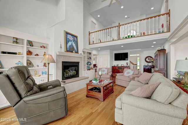 611 Moores Landing Road, Hampstead, NC 28443