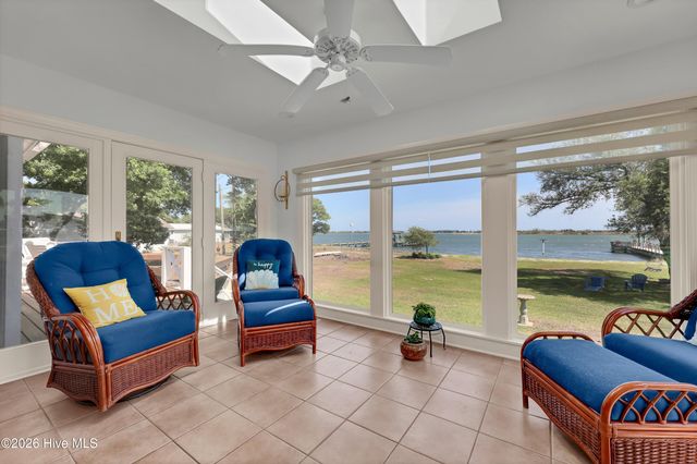 611 Moores Landing Road, Hampstead, NC 28443