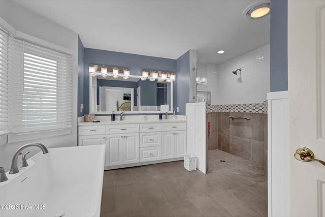 611 Moores Landing Road, Hampstead, NC 28443