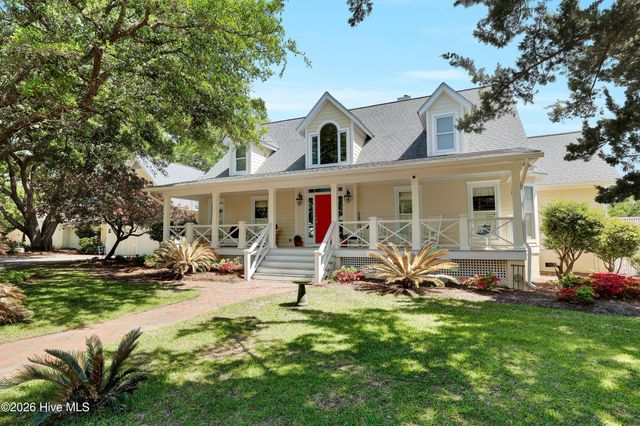 611 Moores Landing Road, Hampstead, NC 28443
