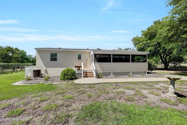 611 Moores Landing Road, Hampstead, NC 28443