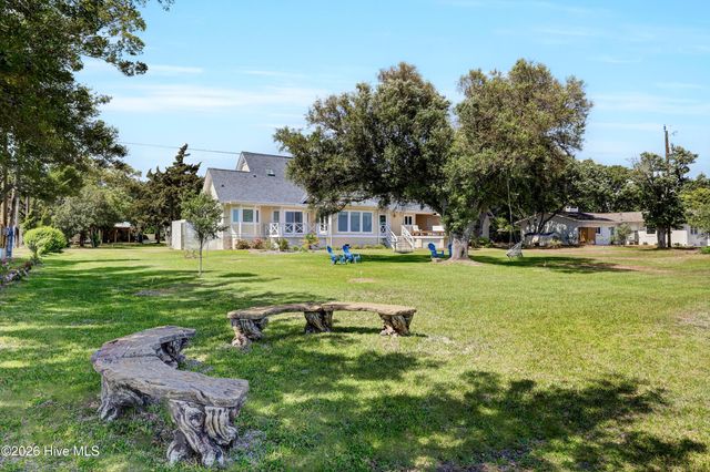 611 Moores Landing Road, Hampstead, NC 28443