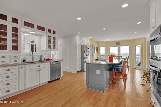 611 Moores Landing Road, Hampstead, NC 28443