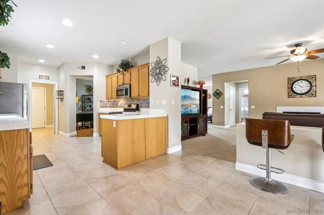 37829 Rainbow Drive, Murrieta, CA 92563