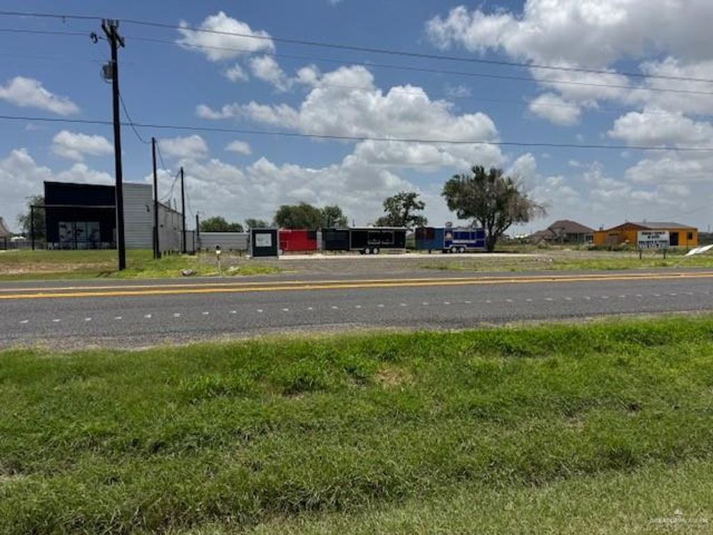 2904 S Alamo Road, Edinburg, TX 78542