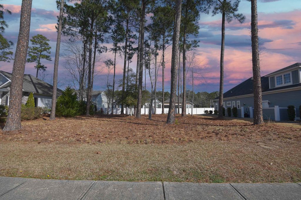 2816 McLeod Ln., Myrtle Beach, SC 29588