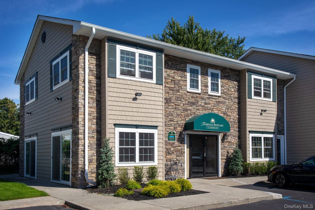 311 West Main Street 28, Patchogue, NY 11772