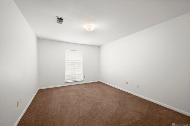 886 Hedgewood Dr, Baton Rouge, LA 70815