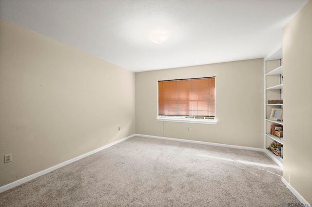 886 Hedgewood Dr, Baton Rouge, LA 70815