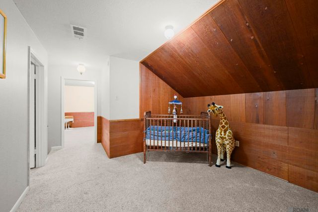 886 Hedgewood Dr, Baton Rouge, LA 70815