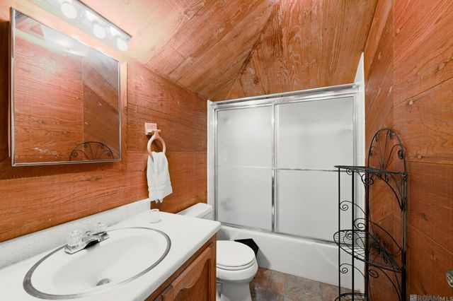 886 Hedgewood Dr, Baton Rouge, LA 70815