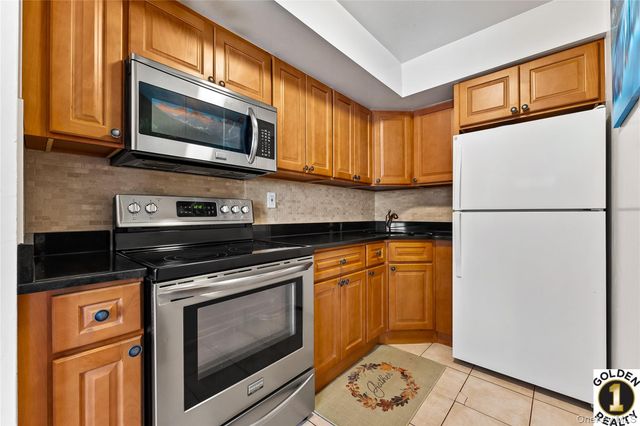 1665 156th Street, Whitestone, NY 11357