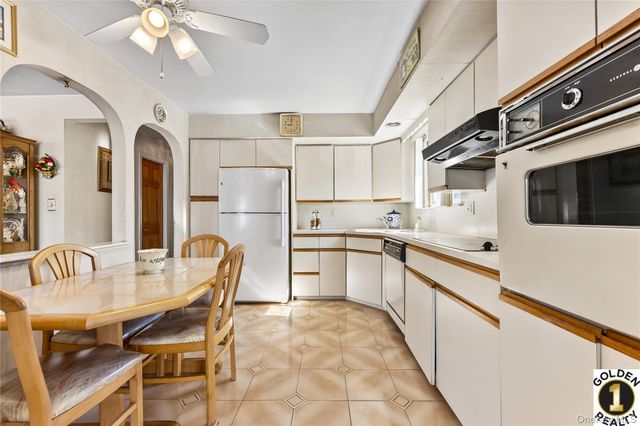 1665 156th Street, Whitestone, NY 11357