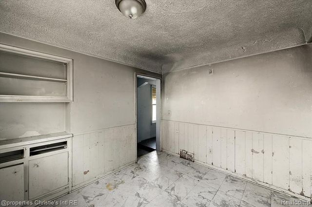 18104 Runyon Street, Detroit, MI 48234
