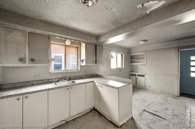 18104 Runyon Street, Detroit, MI 48234