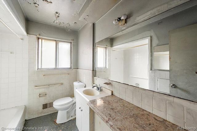 18104 Runyon Street, Detroit, MI 48234