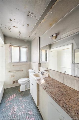 18104 Runyon Street, Detroit, MI 48234