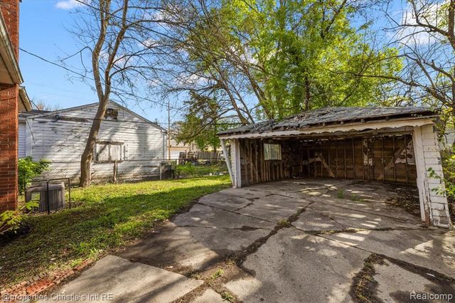 18104 Runyon Street, Detroit, MI 48234