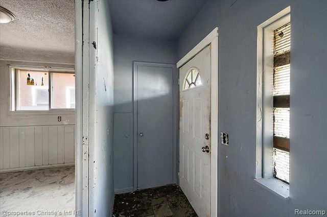 18104 Runyon Street, Detroit, MI 48234