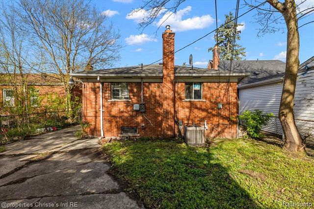18104 Runyon Street, Detroit, MI 48234