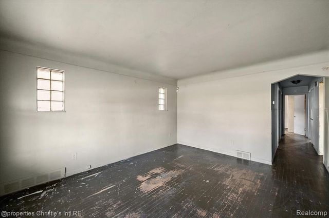18104 Runyon Street, Detroit, MI 48234
